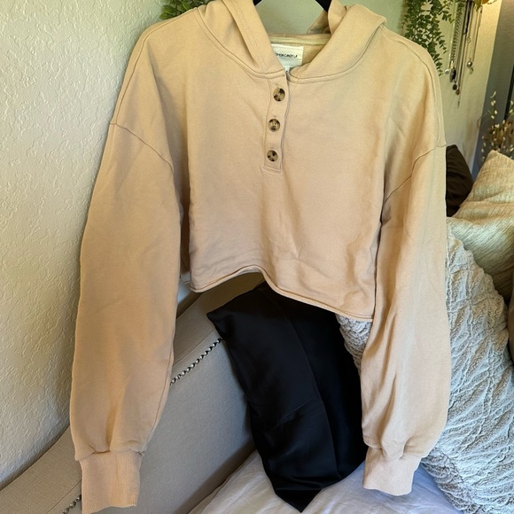 Cotton Candy LA Beige Lounge Hoodie Short Set - Picture 2 of 6